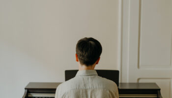 How to Avoid Pitfalls When Learning Music Theory Lesson in Singapore