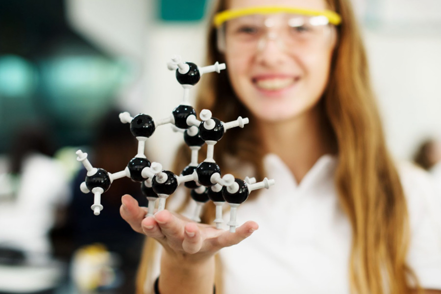 How Tuition Reinforces Core Concepts Like Atomic Structure and Bonding