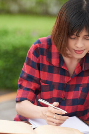 Ways Secondary Students Can Improve Descriptive Writing