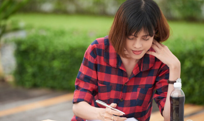 Ways Secondary Students Can Improve Descriptive Writing