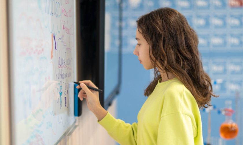 Why Students Benefit From Professional Math Tuition in Hougang